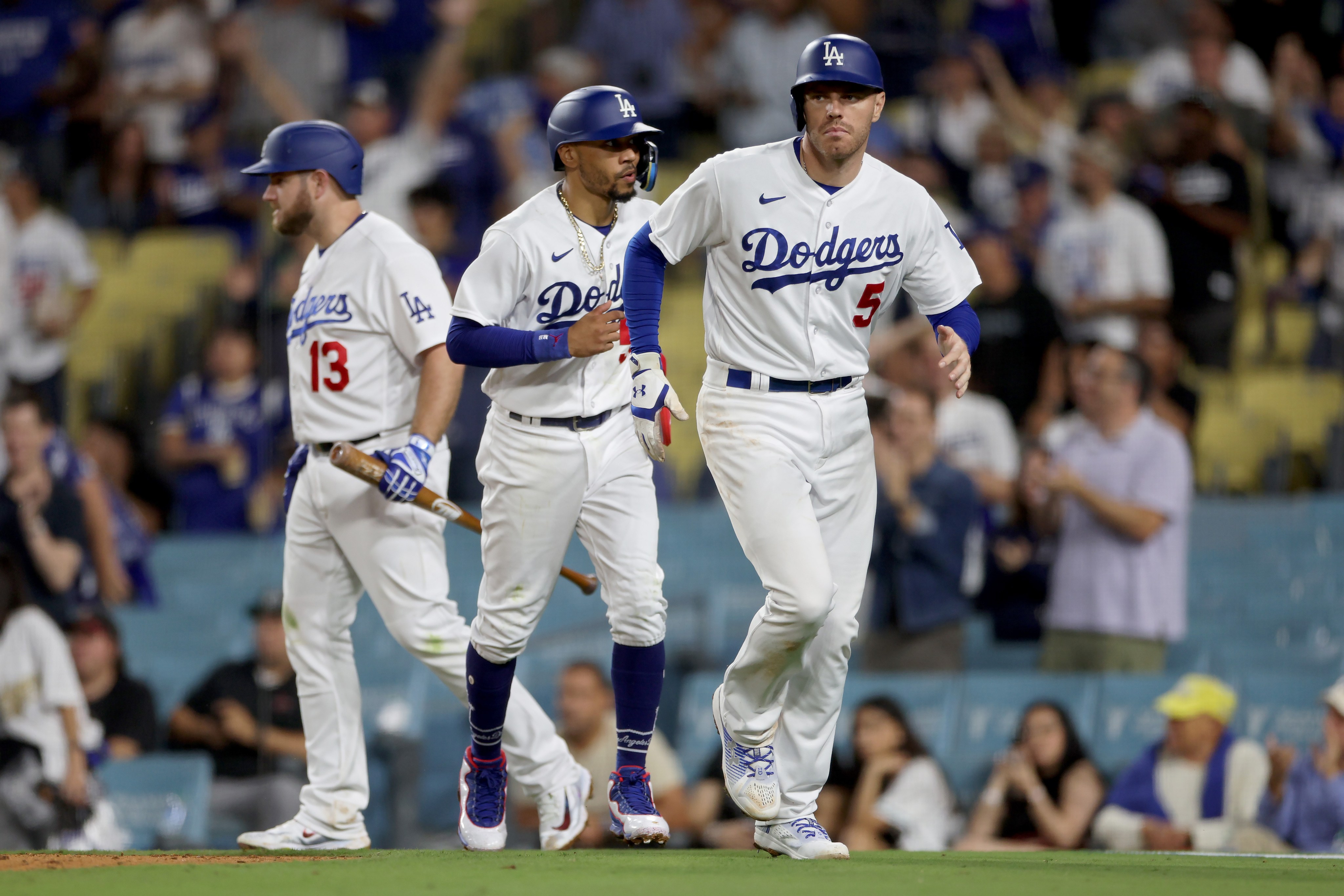 ARIZONA PONE A LOS DODGERS CONTRA LAS CUERDAS