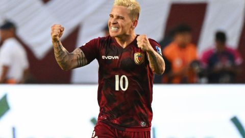 Yeferson Soteldo en celebración de gol con La Vinotinto.