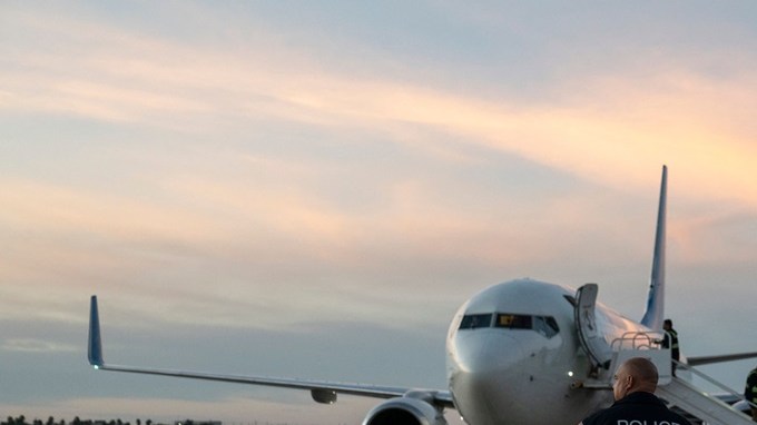 Vuelos de deportación a Venezuela continuarán pese al levantamiento de sanciones