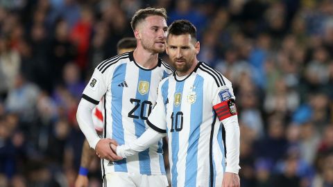 Lionel Messi ingresó como suplente al juego contra Paraguay.