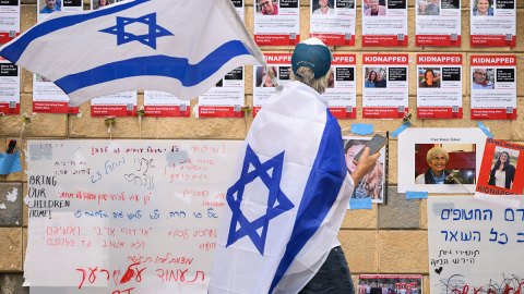 Grupo Hamás anuncia la liberación de dos mujeres rehenes israelíes que estaban cautivas en Gaza