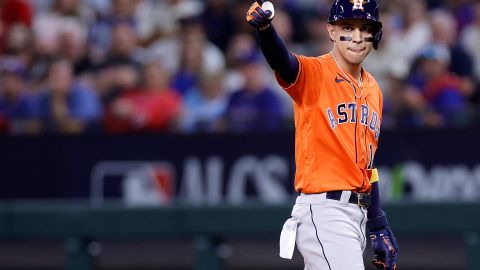 Mauricio Dubón y los Houston Astros están batallando contra los Texas Rangers en la Serie de Campeonato de la Liga Americana.