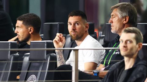 Lionel Messi en la grada del DRV PNK Stadium del Inter Miami.