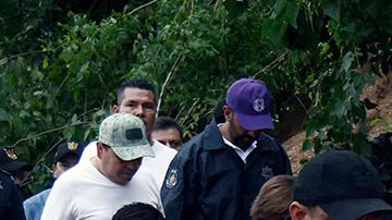 AMLO anuncia acciones para levantar a Acapulco del paso del huracán Otis: “No están solos”