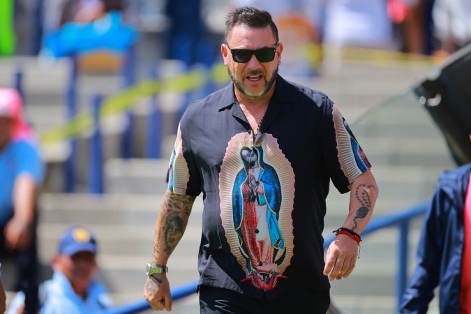 Antonio Mohamed usó una camisa de la Virgen de Guadalupe.