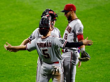 Arizona derrotó 5-1 a los Phillies y fuerzan el séptimo juego.