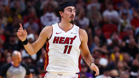 Jaime jugó como titular, pero no pudo evitar la caída del Heat.