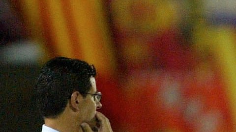 Claude Makelele entra de cambio por David Beckham en su época de jugadores del Real Madrid.