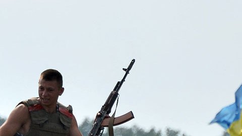 Ucrania utiliza por primera vez misiles ATACMS proporcionados por EE.UU. para atacar a Rusia