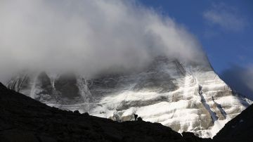 Alpinista estadounidense muere tras avalanchas que azotaron una montaña tibetana cuando buscaba hacer historia