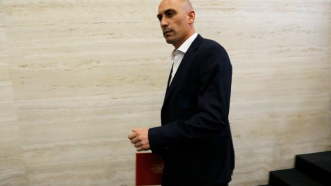 Luis Rubiales insistió que el beso con Jenni Hermoso fue consentido.