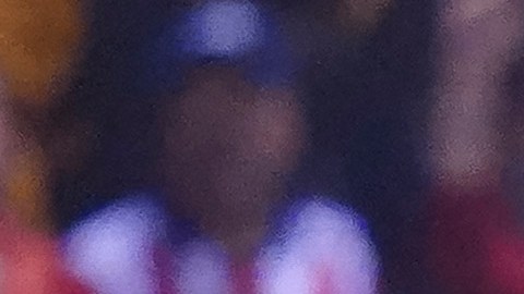 Ronaldo Cisneros (izq.) y Alan Mozo festejan el gol del primero en el estadio de Puebla.