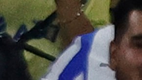 Jonathan Rodríguez celebra uno de sus dos goles para el Club América contra Monterrey.