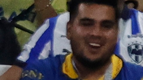 Jonathan Rodríguez celebra uno de sus dos goles para el Club América contra Monterrey.