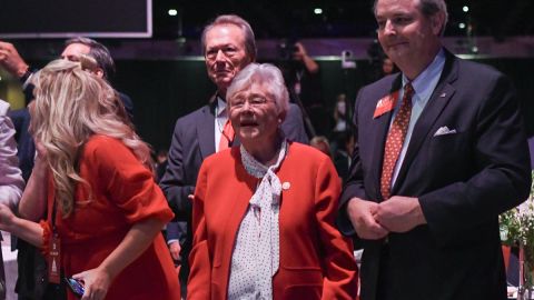 Kay Ivey, gobernadora de Alabama