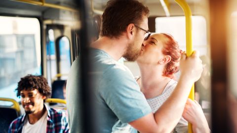 Signos que muestran su amor en público