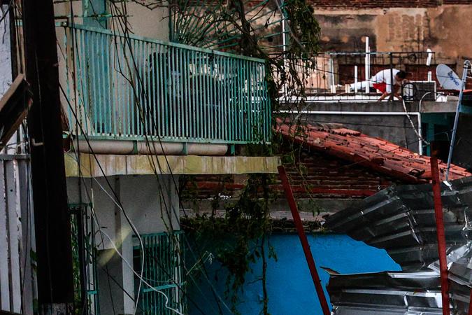 "Jamás se había visto algo tan devastador": el brutal impacto del huracán Otis en Acapulco