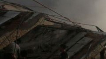 Israel lanzó una ola de ataques aéreos contra Gaza tras la incursión de militantes palestinos en su territorio.