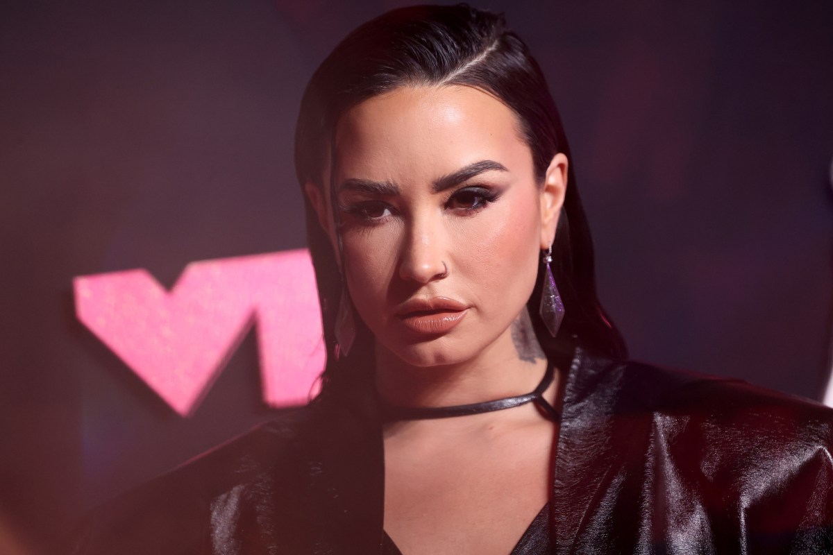 Demi Lovato anuncia su programa de televisión navideño "A Very Demi