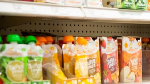 Bebés en EE.UU. que comieron purés de WanaBana deben hacerse prueba de plomo en sangre: FDA