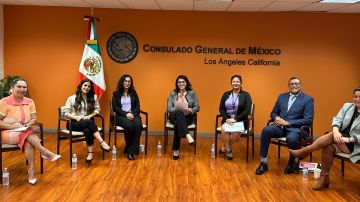 El Consulado de México en Los Ángeles realizan foro informativo sobre la violencia doméstica. (Cortesía Consulado de México en LA)