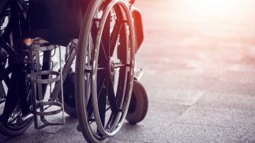 Milagrosa recuperación: hombre era parapléjico y volvió a caminar un día después de una operación