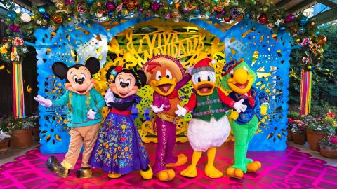 ¡Viva Navidad! es uno de los eventos decembrinos en el resort Disneyland. Foto: Disneyland