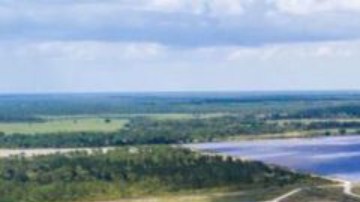 Una enorme grilla solar suministra la energía de Babcok Ranch.