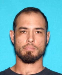 Buscan a sospechoso de tiroteo que dejó tres muertos y un herido en Colorado