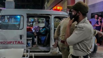 Unos 40 obreros atrapados tras derrumbe de un túnel en India