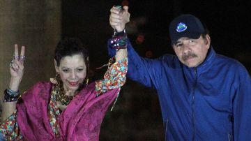 Daniel Ortega y su esposa Rosario María Murillo, presidente y vicepresidenta de Nicaragua, respectivamente