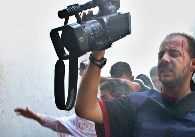 Bombardeos israelíes en Gaza deja media docena de periodistas y empleados de medios muertos