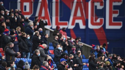 Fanáticos del Crystal Palace, equipo que vio debutar a Oliver Spedding.