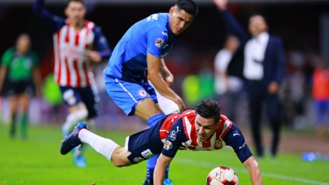 Chivas y Cruz Azul se vuelven a enfrentar este sábado.