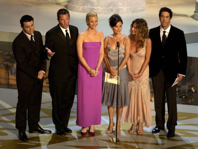 El elenco de "Friends" estaría planeando un reencuentro televisivo en honor al difunto actor.