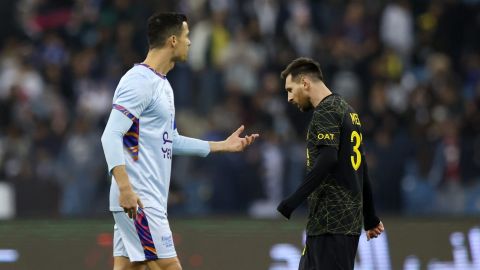 Messi y Cristiano Ronaldo se enfrentaron en enero de este año.