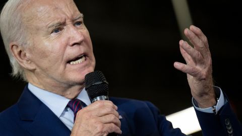 Biden anuncia próximo viaje a Lewiston, escenario del último gran tiroteo mortal en EE.UU.