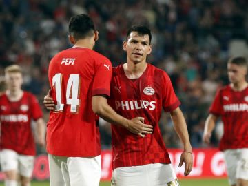 Hirving "Chucky" Lozano tiene contrato con el PSV Eindhoven hasta el 2028.