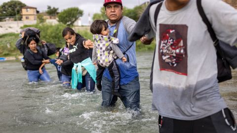 Texas avanza varias leyes antiinmigrantes con severas sanciones de privación de libertad.