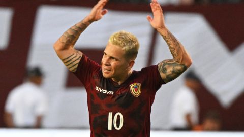 Yeferson Soteldo en celebración con La Vinotinto.