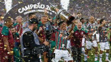 Fluminense celebra la obtención de la Copa Libertadores.