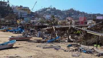 México anuncia "perdón" del cobro de impuestos a los afectados por el huracán "Otis" hasta febrero de 2024