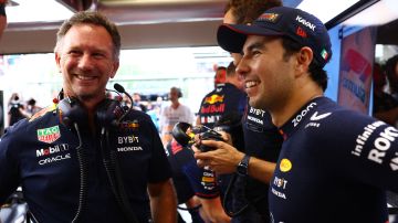 La escudería Red Bull, encabezada por Christian Horner, ha reiterado en varias ocasiones que cuentan con "Checo" Pérez para el 2024.
