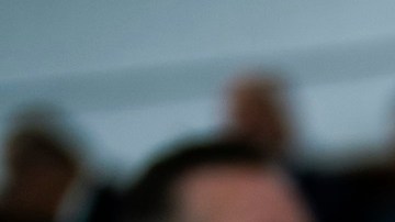 El expresidente Trump rinde testimonio en el juicio que enfrenta por presunto fraude.