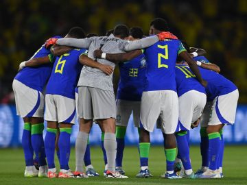 Uruguay y Brasil inician con contundencia la Eliminatoria