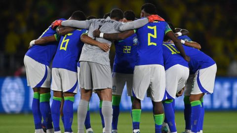 La Selección de Brasil se concentra antes de un juego.