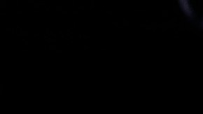 El presidente de la Cámara Johnson logró aprobar el proyecto de ley de presupuesto federal que evitaría el cierre del gobierno.