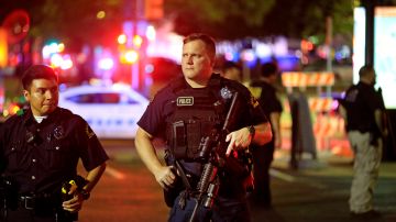 Un muerto y cuatro heridos en tiroteo en mercado de pulgas del área de Houston