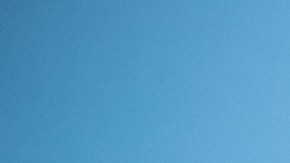 A pesar de este desafiante escenario, la actriz mantiene un espíritu resiliente.