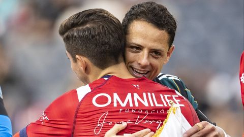 Chicharito es la contratación más esperada del Rebaño Sagrado.